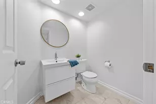 27 Almeria, Irvine, CA 92614 - Photo 16
