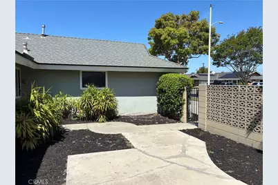 6562 Corrine, Huntington Beach, CA 92647 - Photo 4