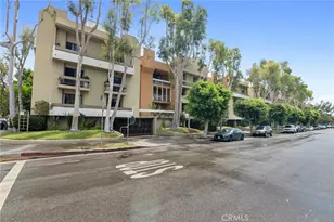 750 N Kings Road, West Hollywood, CA 90069 - Photo 2