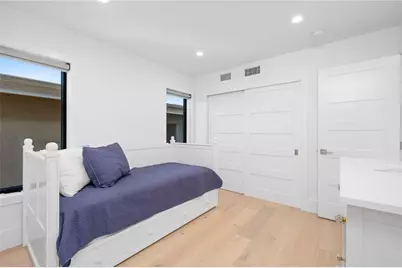 4014 Channel Place, Newport Beach, CA 92663 - Photo 32