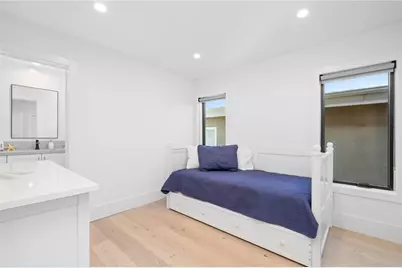 4014 Channel Place, Newport Beach, CA 92663 - Photo 32