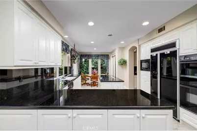 6402 Forester, Huntington Beach, CA 92648 - Photo 8
