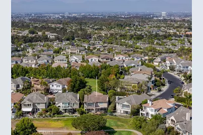 6402 Forester, Huntington Beach, CA 92648 - Photo 2