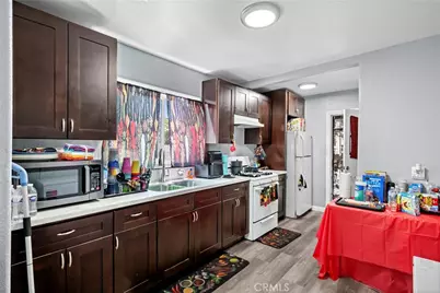 130 W 85th, Los Angeles, CA 90003 - Photo 4