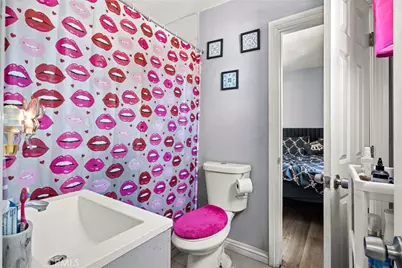 130 W 85th, Los Angeles, CA 90003 - Photo 8
