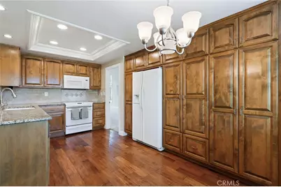 21151 Wood Hollow Lane, Rancho Santa Margarita, CA 92679 - Photo 14