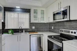 2391 Via Maripoas, Laguna Woods, CA 92637 - Photo 14