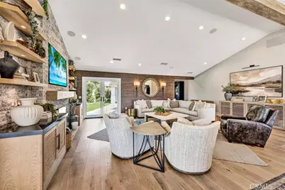 19581 Summer Breeze, Huntington Beach, CA 92648 - Photo 8