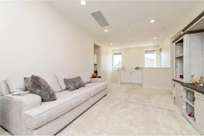 200 Zawn, Irvine, CA 92618 - Photo 16