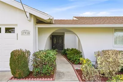 17915 Santa Olivia, Fountain Valley, CA 92708 - Photo 4