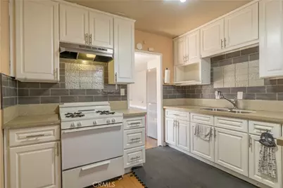14300 S Ainsworth, Los Angeles, CA 90247 - Photo 14