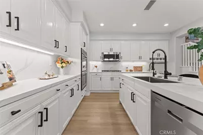 113 Sanctuary, Irvine, CA 92620 - Photo 2