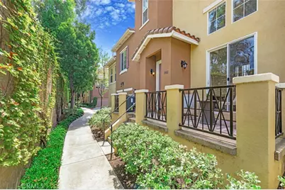 1002 Timberwood, Irvine, CA 92620 - Photo 2