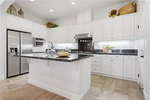 11 Galan St, Rancho Mission Viejo, CA 92694 - Photo 2