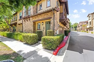 118 Coral Rose, Irvine, CA 92603 - Photo 2