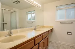 17122 Pleasant Cir, Huntington Beach, CA 92649 - Photo 18