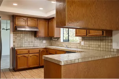 17122 Pleasant Circle, Huntington Beach, CA 92649 - Photo 8