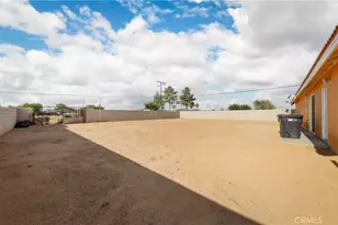 8012 Catalpa, California City, CA 93505 - Photo 22