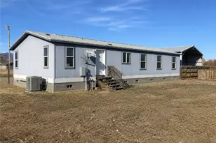 292 Orr St, Montague, CA 96064 - Photo 2