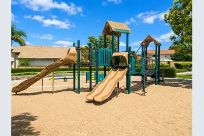10 Delaware, Irvine, CA 92620 - Photo 4