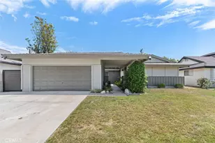 15842 Belfast, Huntington Beach, CA 92647 - Photo 2