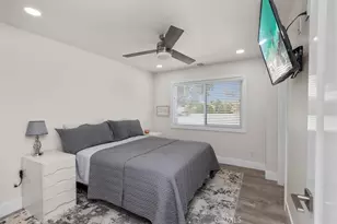 17130 Courtney, Huntington Beach, CA 92649 - Photo 28