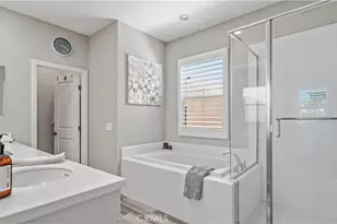 66 Fairymoss, Irvine, CA 92620 - Photo 16