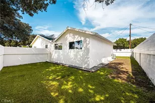 1922 W Flora St, Santa Ana, CA 92704 - Photo 32