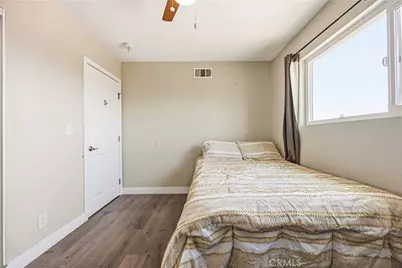 560 W Los Angeles Drive, Vista, CA 92083 - Photo 18