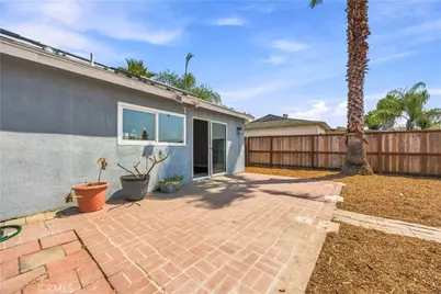560 W Los Angeles Drive, Vista, CA 92083 - Photo 32