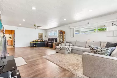 1429 Kellogg Avenue, Corona, CA 92879 - Photo 6