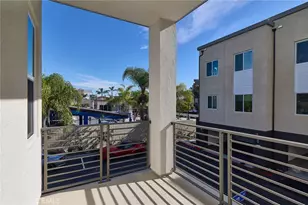 7268 Pointbreak Dr, Huntington Beach, CA 92647 - Photo 2
