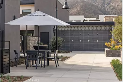 16072 Butterfly Drive, Fontana, CA 92336 - Photo 10