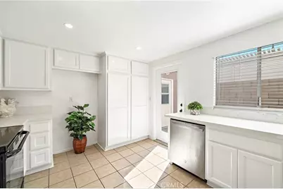 4902 Pearce, Huntington Beach, CA 92649 - Photo 14