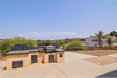 18530 Oak Park, Riverside, CA 92504 - Photo 24