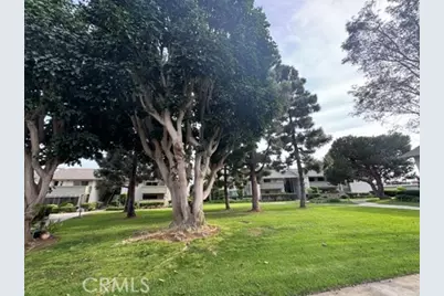8633 Portola Court #17-E, Huntington Beach, CA 92646 - Photo 8