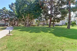 8633 Portola Ct, Huntington Beach, CA 92646 - Photo 36