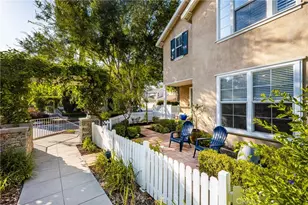 13124 Arborwalk Ln, Tustin, CA 92782 - Photo 2