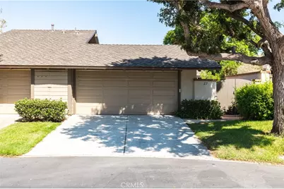 27 Palos #63, Irvine, CA 92612 - Photo 2