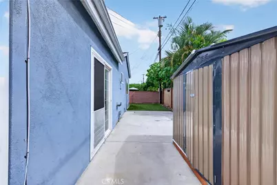 13238 Premiere Avenue, Downey, CA 90242 - Photo 32