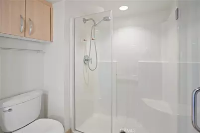 13650 Marina Pointe Drive #609, Marina del Rey, CA 90292 - Photo 32