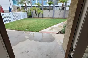 2212 Laurel, Newport Beach, CA 92663 - Photo 8