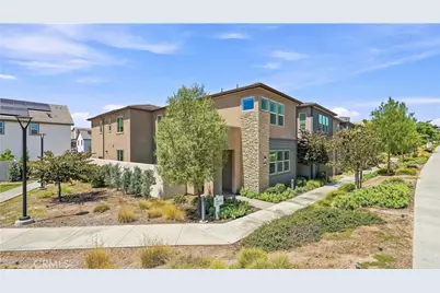 291 Lynx, Irvine, CA 92618 - Photo 1