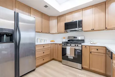 484 S Euclid #202, Pasadena, CA 91101 - Photo 22