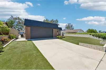 25141 Madeira, Laguna Hills, CA 92653 - Photo 4