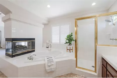 36008 Corte Coruna, Murrieta, CA 92562 - Photo 30