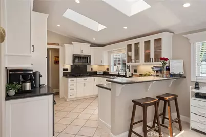711 Huntington, Huntington Beach, CA 92648 - Photo 8