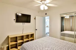 138 Green Oaks Dr, Riverside, CA 92507 - Photo 32