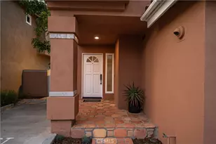 208 Calabria Ct, Costa Mesa, CA 92627 - Photo 14