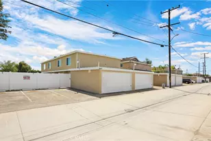 2937 Mendoza Dr, Costa Mesa, CA 92626 - Photo 34